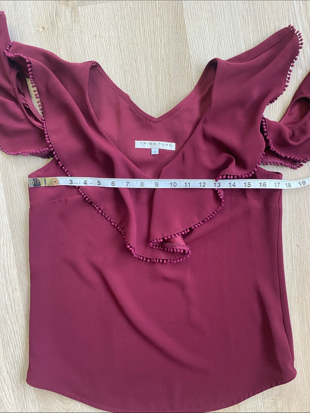 Trina Turk Burgundy Ruffle Sleeve Cold Shoulder Blouse V-Neck Flutter Sleeve Top - Picture 7 of 10